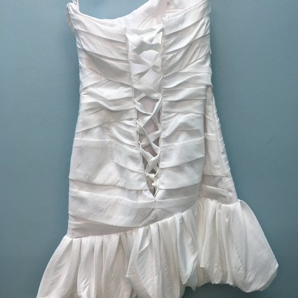 Sample Gorgeous White Wedding Dress, Short sz 4 Corset Bachelorette/Destination - Picture 4 of 6